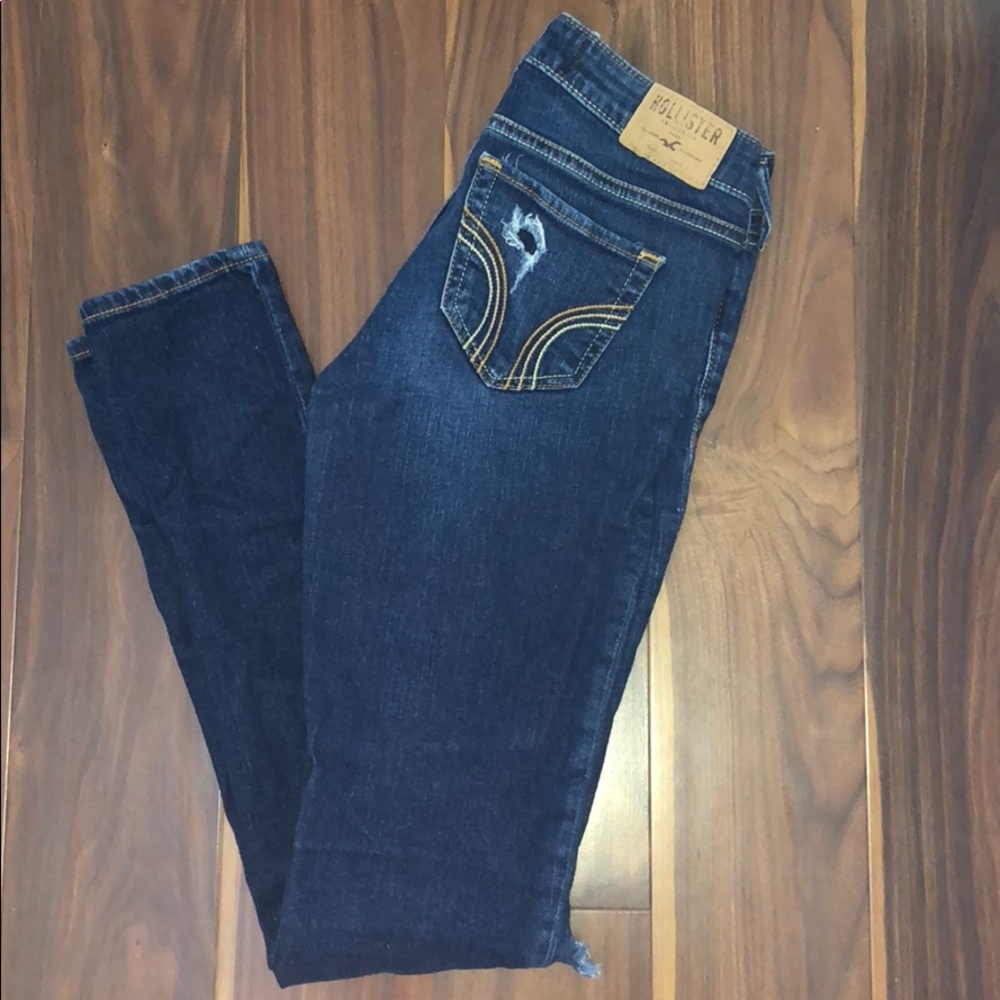 HOLLISTER super skinny jeans